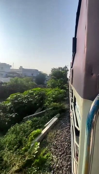 Tag_for_travel_lover_#reels_#viralvideos_#trending_#train_#followtrain_#trains_#railway_#railwaystation_#travel_#travelphotography_#old_#trainstation