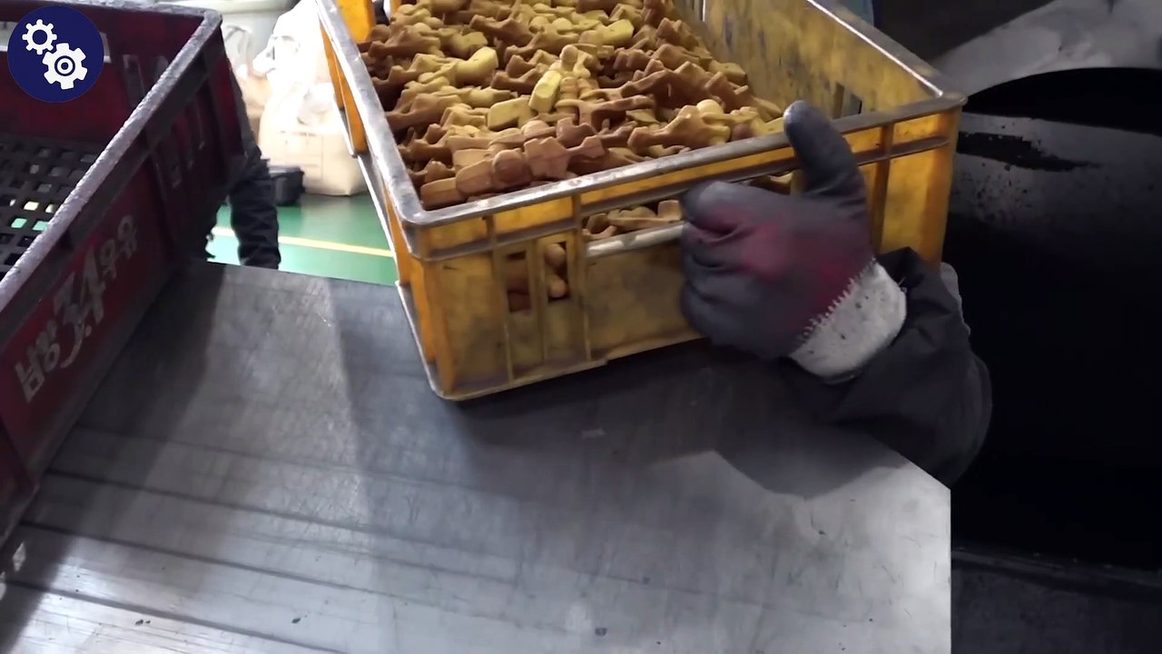 Process of making stainless steel shower faucet. Korean bathroom ware factory