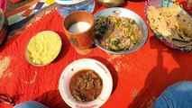 Desert Women Morning Routine Pakistan _ Village Life Pakistan _ Traditional Desert Village Food