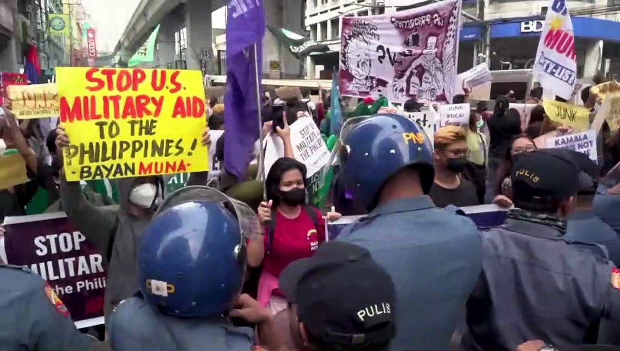 ABD Başkan Yardımcı Kamala, Filipinler'de protesto edildi