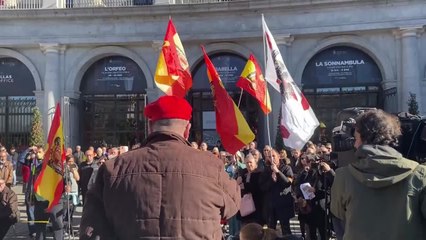Manifestantes se concentran en Madrid para homenaje a Franco