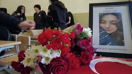 Terör saldırısında hayatını kaybeden Yağmur Uçar okulunda törenle anıldı