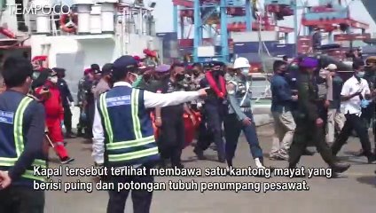 Download Video: Petugas Kembali Evakuasi Potongan Tubuh dan Puing Sriwijaya Air SJ182