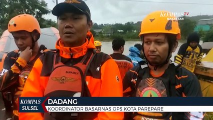 Polisi Evakuasi Manula Dan Bayi Terjebak Banjir