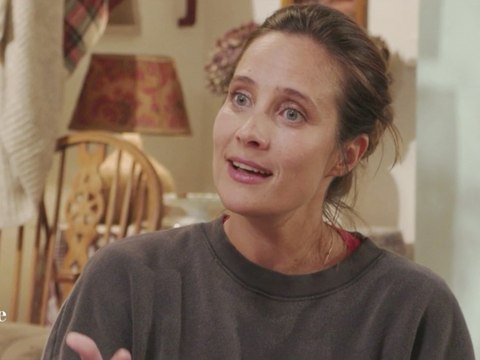 J'arrête le métier : Julie de Bona fait part d’un traumatisme qu’elle a vécu durant une représentation avec Gérard Jugnot