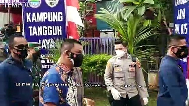 Kunjungi Kampung Tangguh di Tangsel, Kapolda Metro Cek Warga yang Isolasi Mandiri