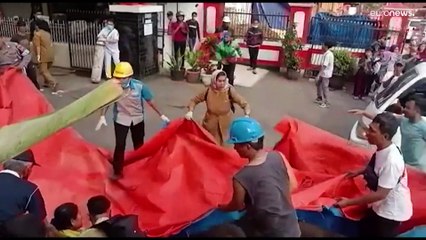 Sismo em Java faz dezenas de mortes