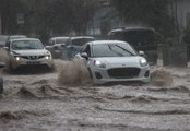 İzmir'de sağanak etkili oldu