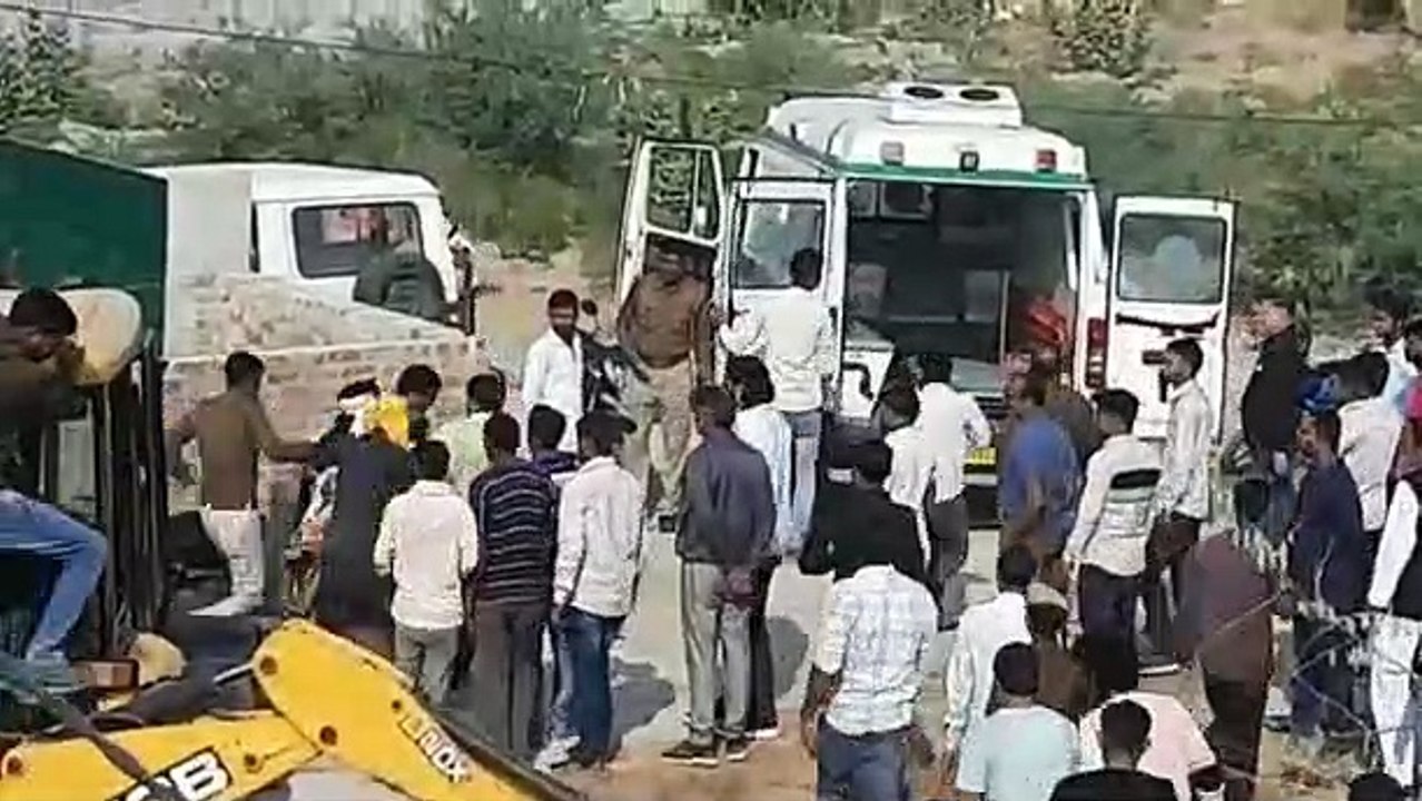 churu  Ratangarh news : जैसे-जैसे खुदाई की धंसती गई मिट्टी, दो मजदूर की मौत