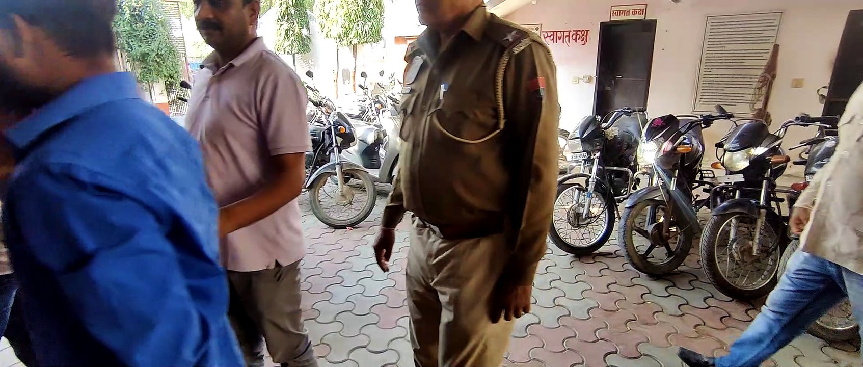स्मैक पीने के लिए चुराने लगे वाहन, सस्ते दामों में बेच देते थे बाइक