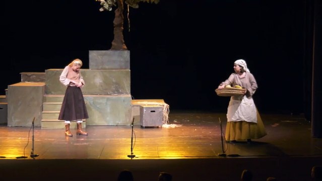 Με οικογένεια. Παιδική παράσταση από το ΔΗΠΕΘΕ Ρούμελης