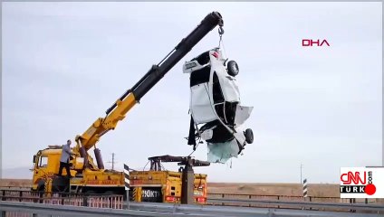 Kanala düşen otomobilde 3 kişinin öldüğü kaza 7 saat sonra fark edildi