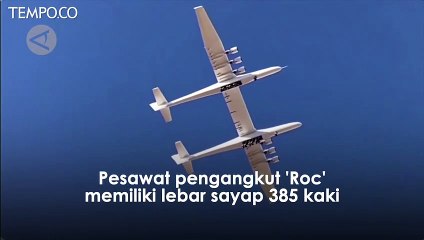 Download Video: Pesawat Terbesar di Dunia Lintasi Gurun Mojave California AS