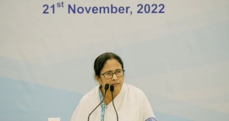 মুখ্যমন্ত্রীর কড়া নির্দেশ: স্বাস্থ্য আধিকারিকদের রেফারেল কেস কমানোর আহ্বান 🚑