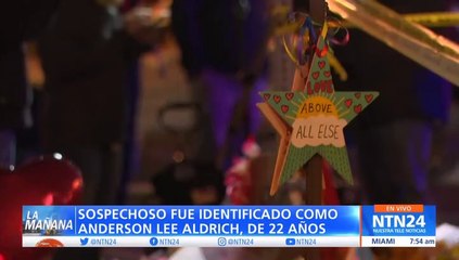 Vigilia en memoria de los fallecidos de atentado en un bar en Colorado