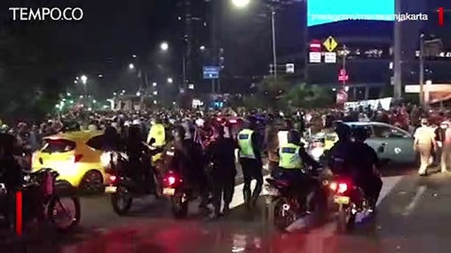 Kerumunan Suporter Persija Usai Final Piala Menpora 2021 Ditangani Kepolisian