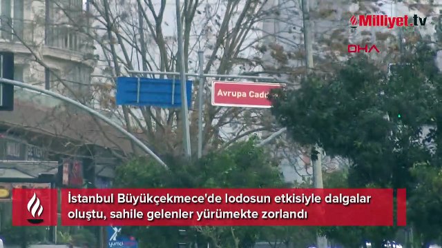 Büyükçekmece sahilde lodos manzaraları! Dev dalgalar böyle görüntülendi