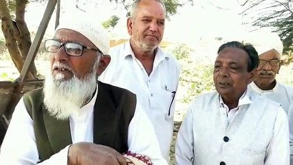 Скачать видео: साम्प्रदायिक सौहार्द की मिसाल: मुस्लिम बुजुर्ग की निगरानी में गोशाला के गोवंश की देखभाल