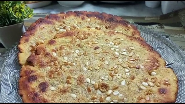 Makki ki metthi roti How to make makki ki roti مکئی کی روٹی only on everytimemasti