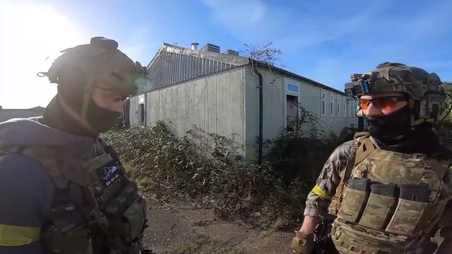 50 Airsoft Players VS 2 Former British Army Soldiers!! INTENSE CQB