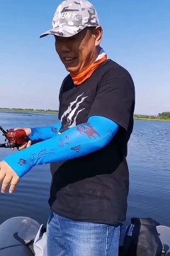 Giant Snakehead Fish Caught in Lake - Snakehead Hunting(1)