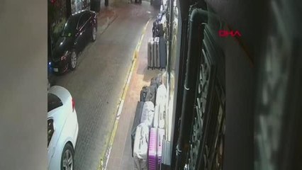 İSTANBUL-FATİH'TE TEST SÜRÜŞÜ İÇİN BİNDİĞİ MOTOSİKLETİ ÇALDI