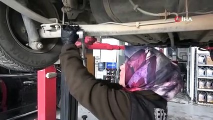 Ümmügül usta elinin hamuruyla erkek işine karışma diyenleri utandırdı!