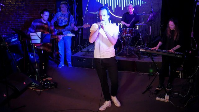 Кавер на песню So Low. Алексей Молянов