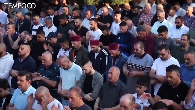 Idul Fitri di Masjid Al Aqsa, Warga Palestina Doakan Korban Serangan Israel