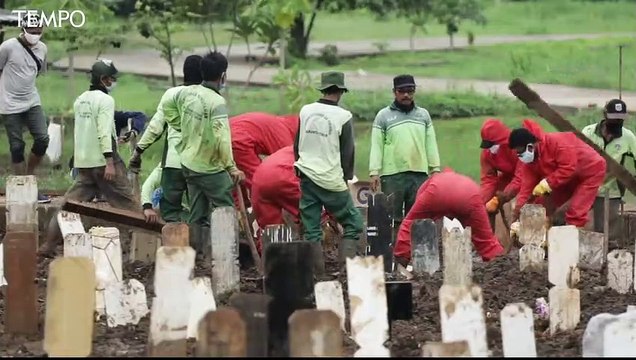 Yang Tersisa dari Satu Juta Kasus Covid-19, Krisis Lahan Pemakaman