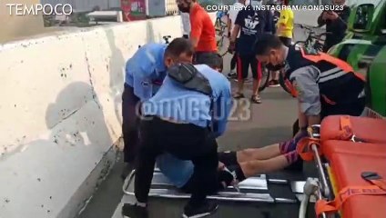 Viral, Diduga Serangan Jantung, Pesepeda Meninggal di Ruas Jalan Layang