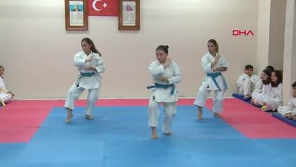 YETİŞTİRDİĞİ KADIN SPORCULAR 'USTA ÖĞRETİCİ' OLDU