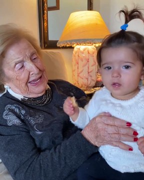 Avó e neta de Bibá Pitta