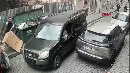 FATİH'TE DÖNER BIÇAĞIYLA SALDIRAN KAĞIT TOPLAYICIYA 7 YIL 6 AY HAPİS CEZASI