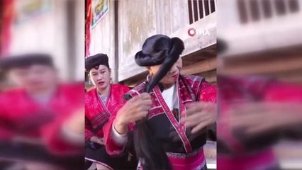 Çin'de saç uzunluğu 2.7 metre olan kadın internette viral oldu