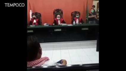 Aktivis Antimasker Serang Hakim Usai Divonis 3 Tahun Penjara