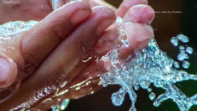 Tanda-tanda Dehidrasi dan Khasiat Air Putih Turunkan Berat Badan