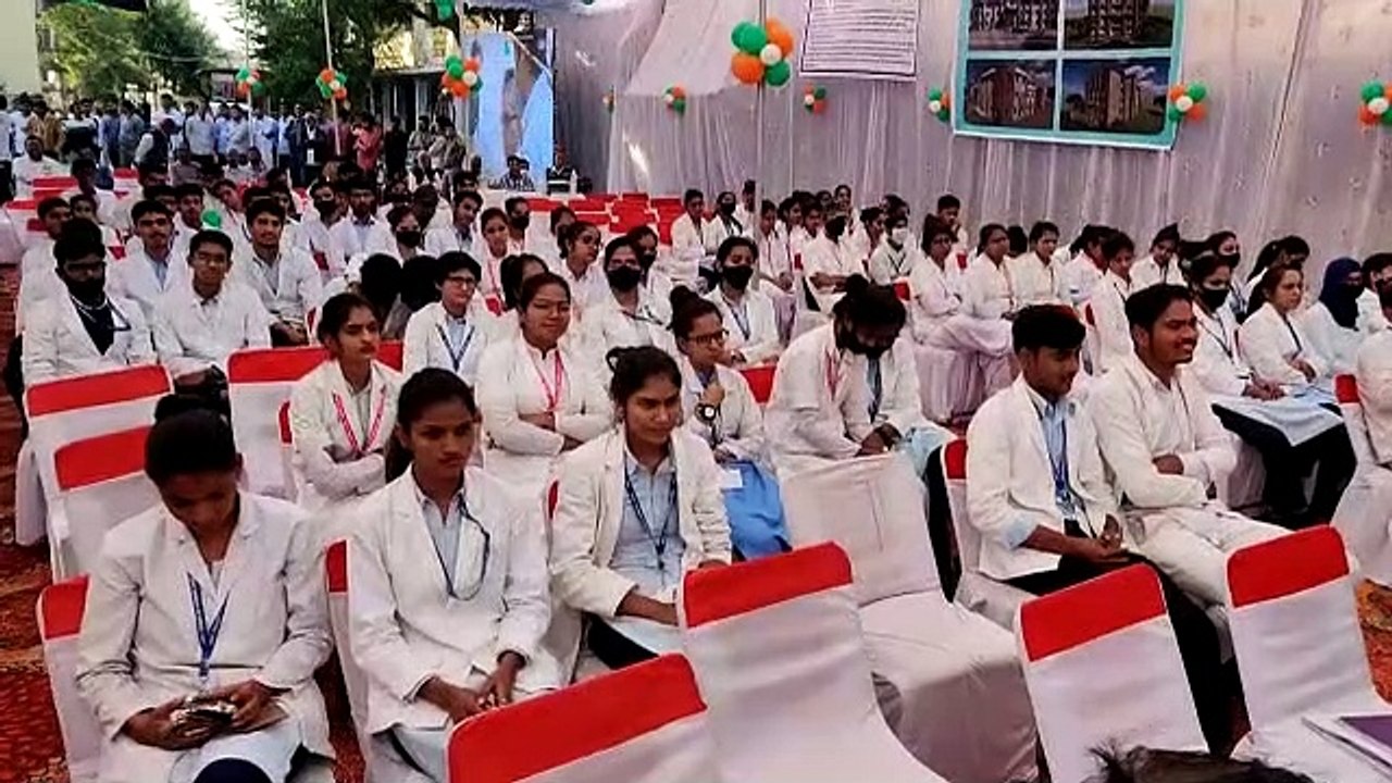 शिलान्यास के लिए सीएम का साढ़े तीन घंटे करना पड़ा इंतजार, एनवक्त पर पहुंची प्रभारी मंत्री
