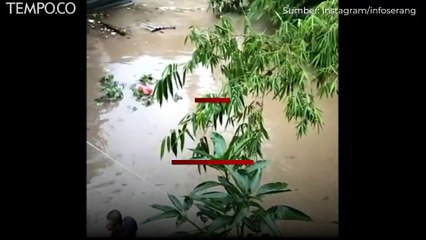 Serang Banten Terendam Banjir, Ketinggia Air Sampai Dada Orang Dewasa