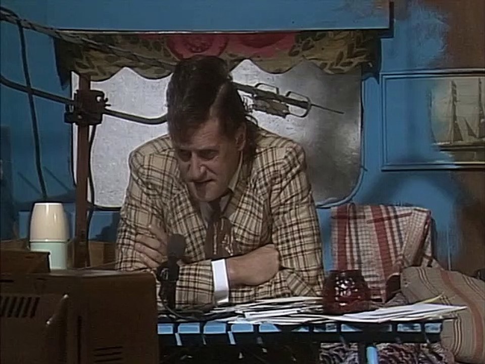 Kurt Olssons Rockvideor - Itsy Bitsy Teenie Weenie Yellow Polkadot Bikini