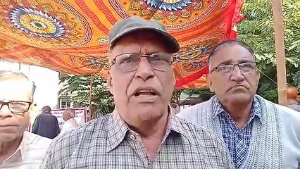 VIDEO STORY : रोडवेज डिपो में कर्मचारियों का हल्लाबोल, धरने पर बैठे कर्मचारी