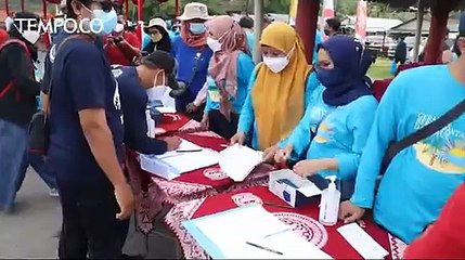 Menteri Trenggono Adakan Kick Off #BulanCintaLaut di Pantai Parangkusumo