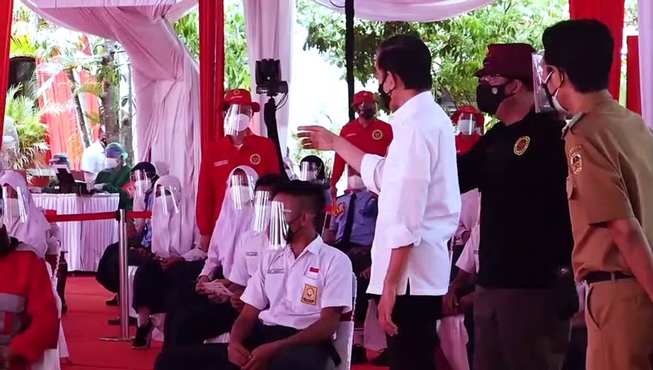 Percepatan Vaksinasi dan Peran Teknologi
