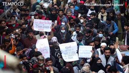 Sekolah di India Kembali Dibuka, Siswa Tetap Dilarang Pakai Jilbab