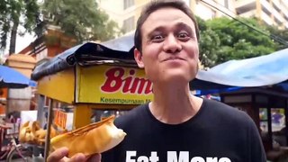Indonesian Street Food Tour of Glodok (Chinatown) in Jakarta - DELICIOUS Indonesia Food! 15