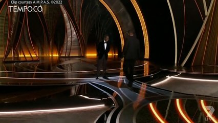 Istrinya dijadikan Lelucon, Will Smith Tampar Chris Rock di Panggung Oscar