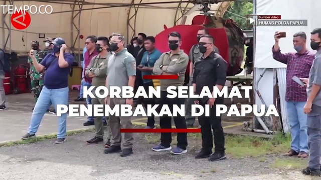 Petugas Evakuasi Korban Selamat Penembakan KKB di Beoga Papua