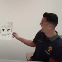 أجواء مرحة في معسكر البرتغال ورونالدو لم يتوقف عن الضحك.. لكن هل هذا رأي بيبي أيضًا!؟