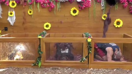 I’m a Celeb first look: Trio covered in sludge during ‘Grot Yoga’ trial