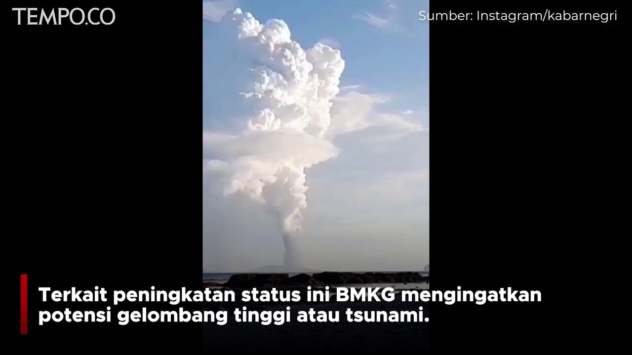 Berstatus Siaga, Gunung Anak Krakatau Keluarkan Kepulan Asap Tinggi